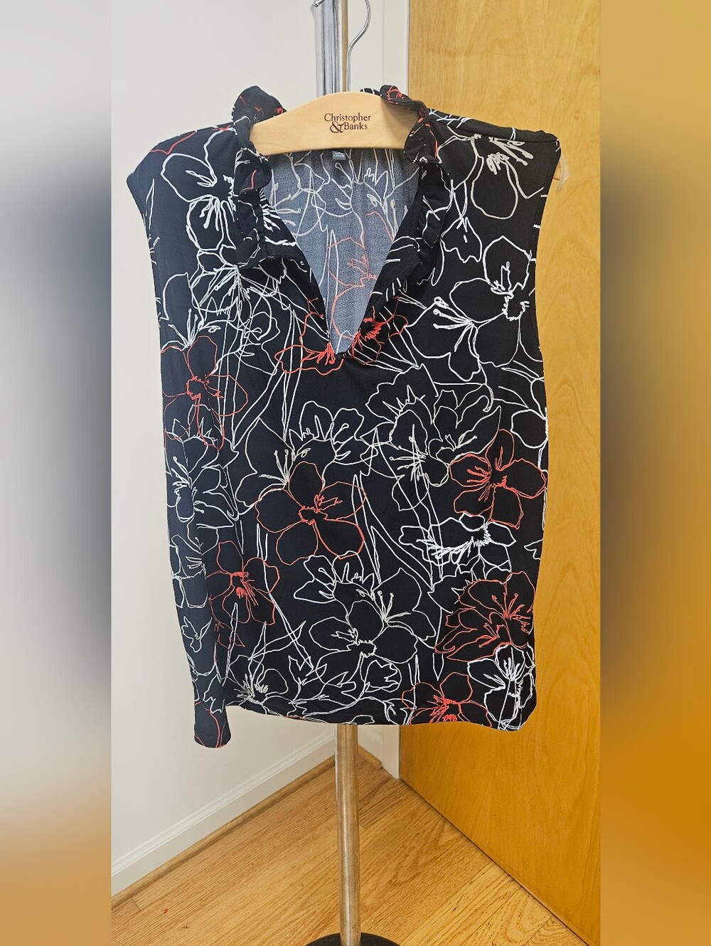 The LIMITED  Black Floral Sleeveless V-Neck Top